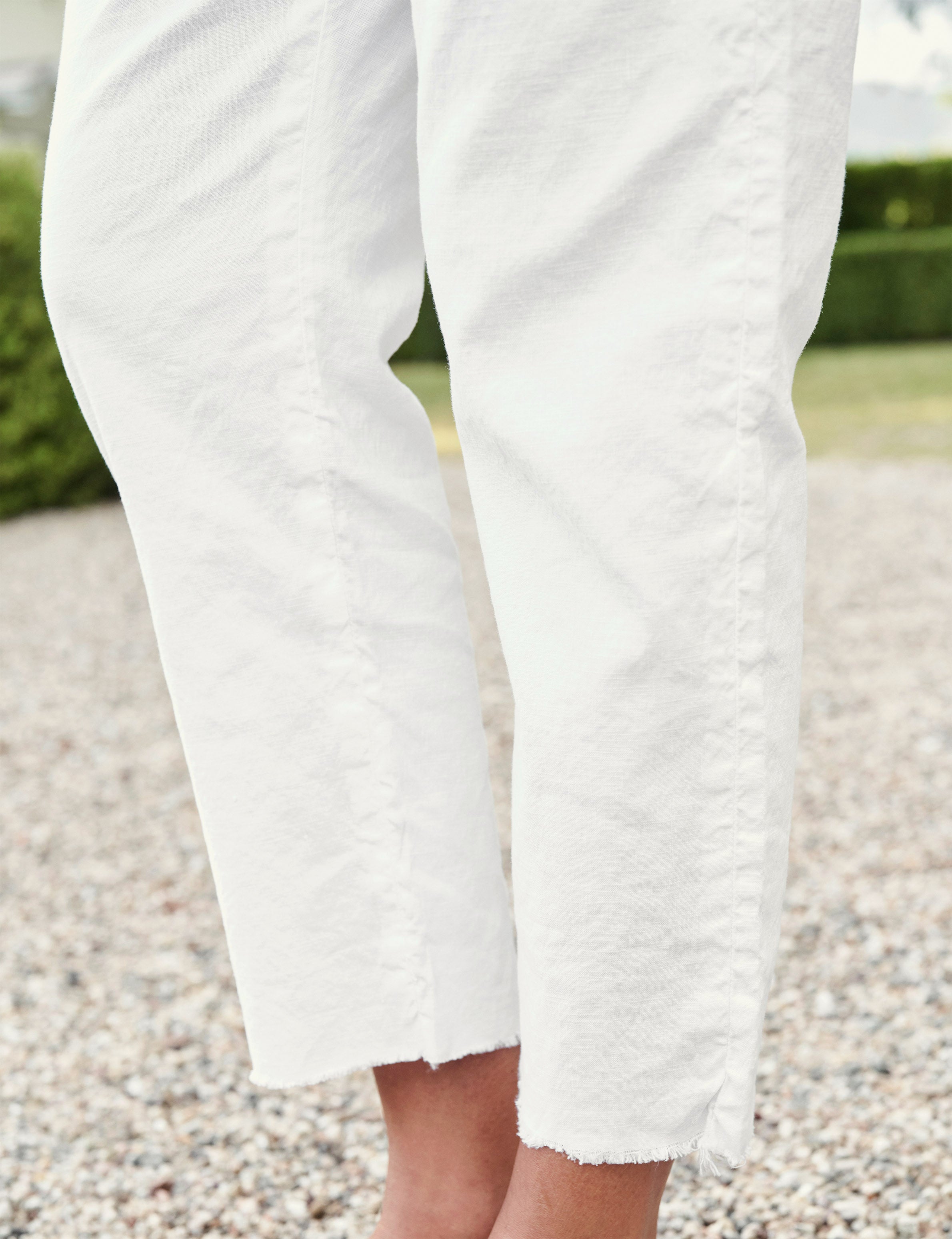 Wicklow, The Italian Chino, White – ReLoved by Frank & Eileen