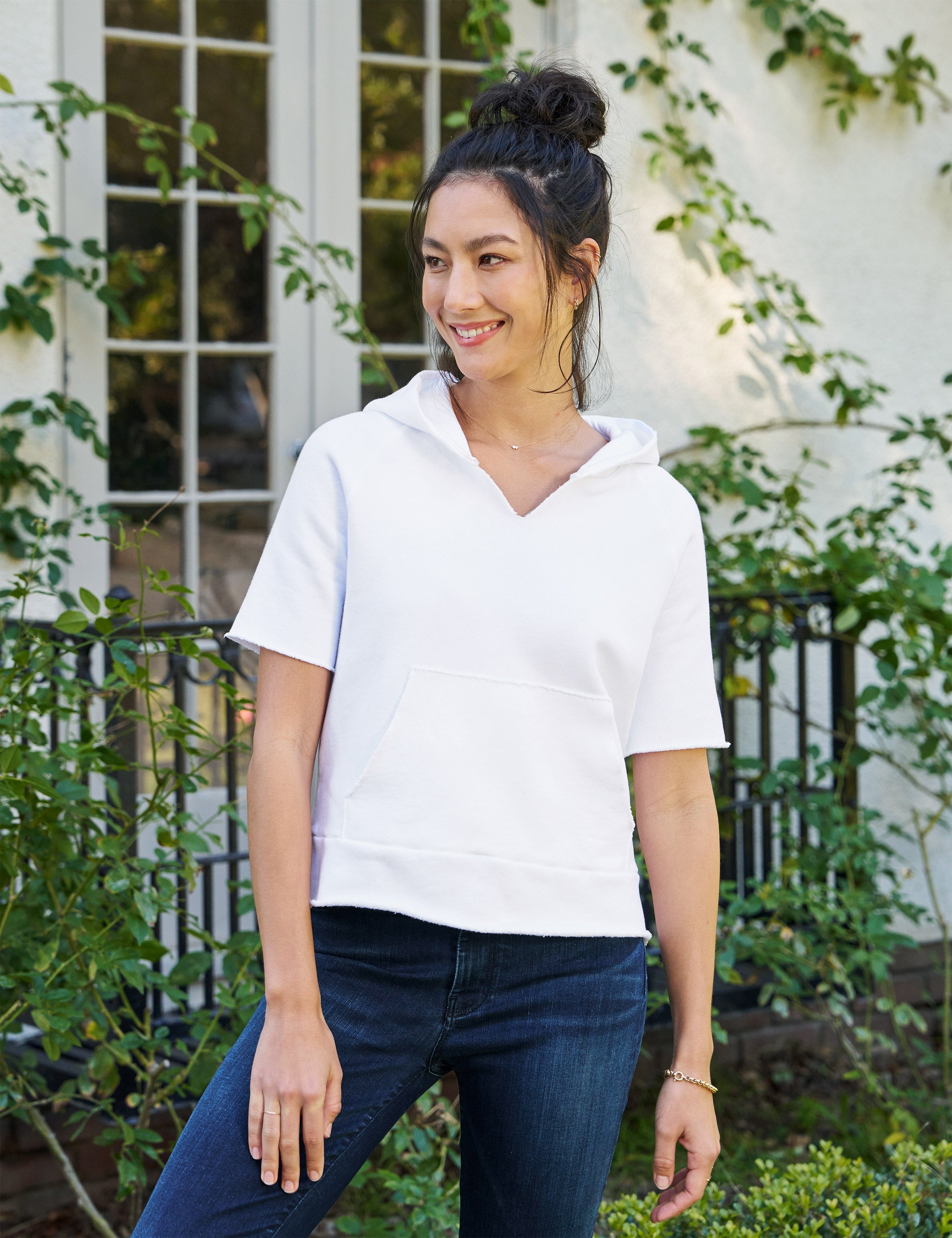 Frank&Eileen スウェットカットソー Mel, Short Sleeve Hoodie, White – ReLoved by Frank & Eileen