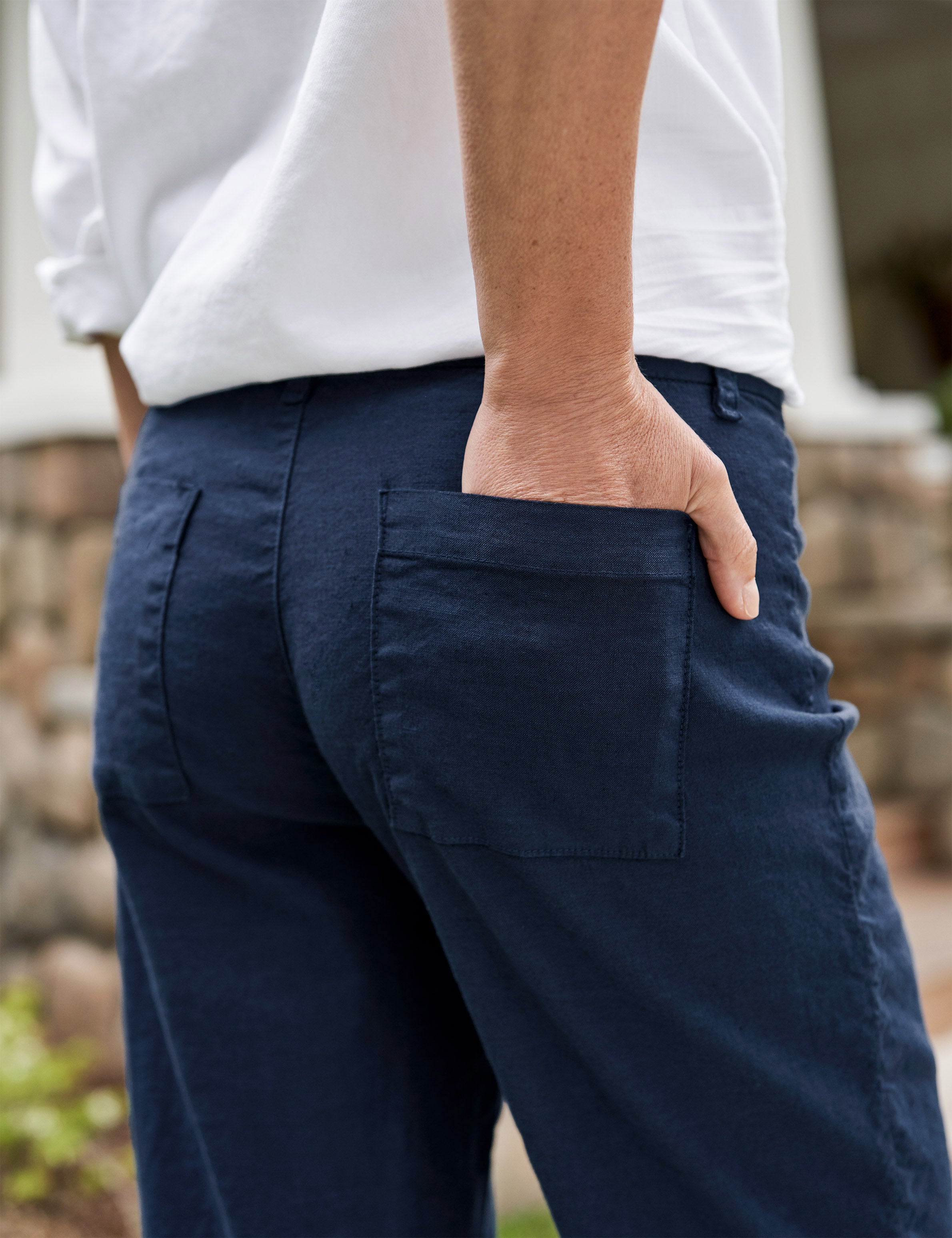 Kinsale, High-Rise Pant, Navy – ReLoved by Frank & Eileen