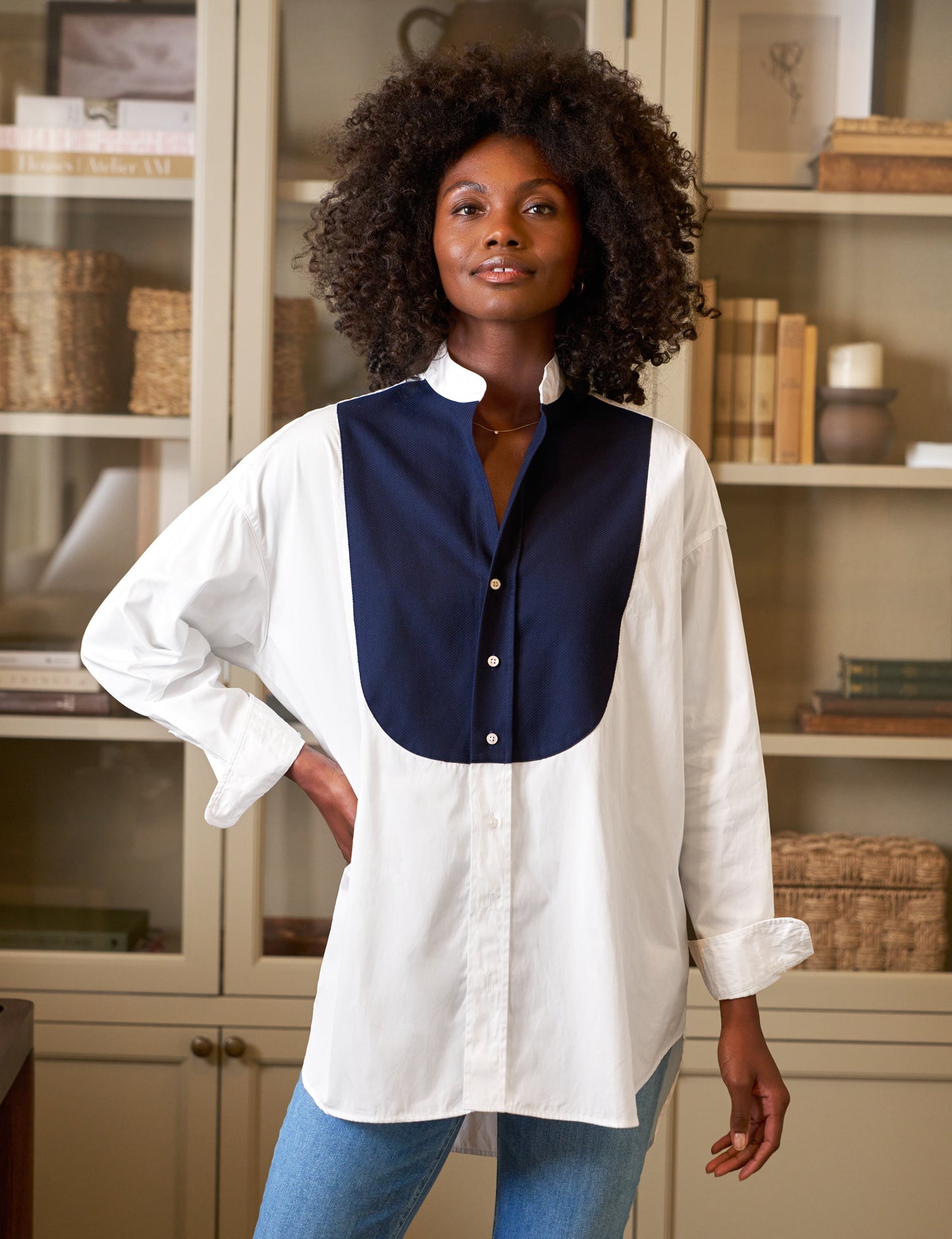 VICTORIA White with Navy Bib, Superluxe