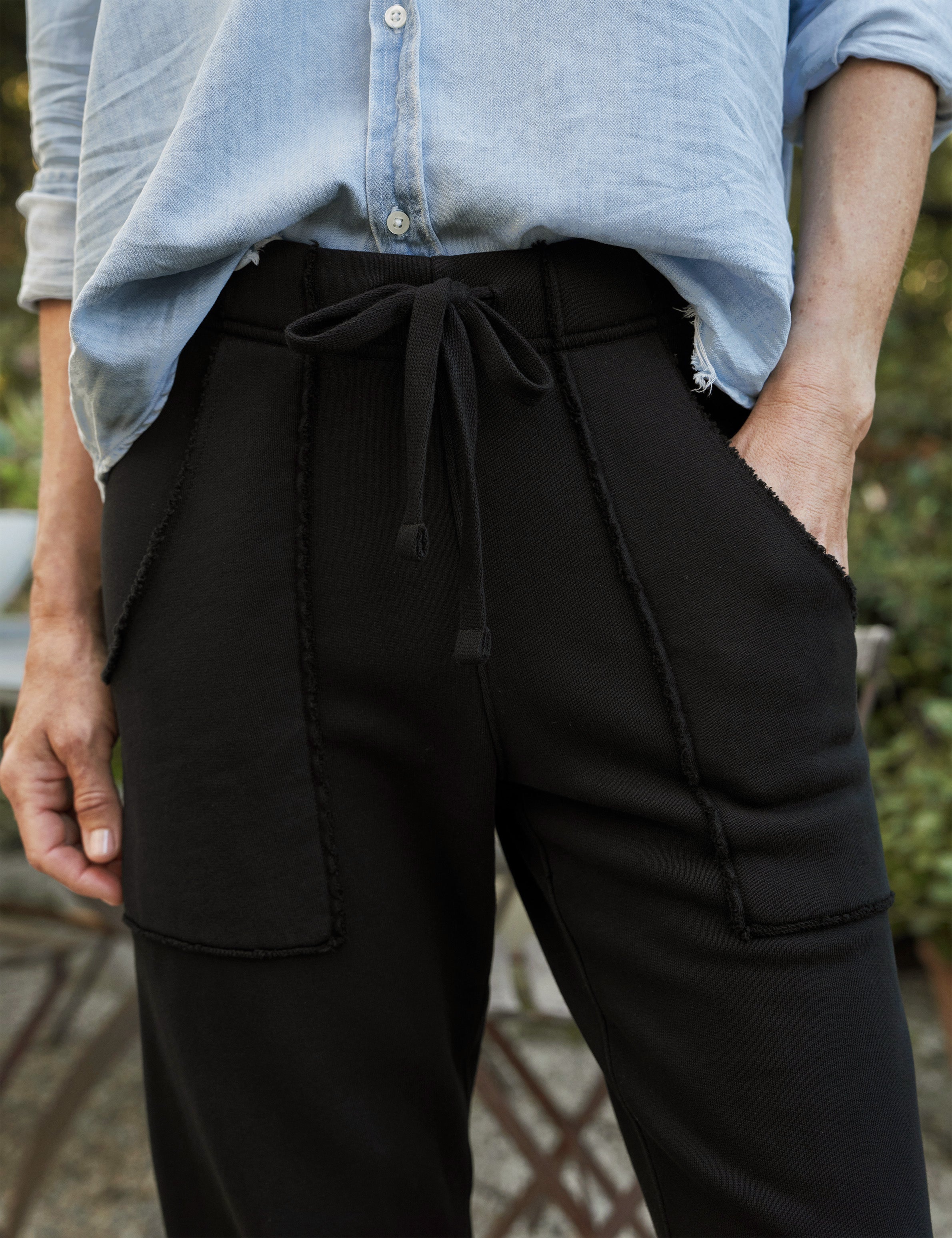 EAMON Black, Triple Fleece – ReLoved by Frank & Eileen
